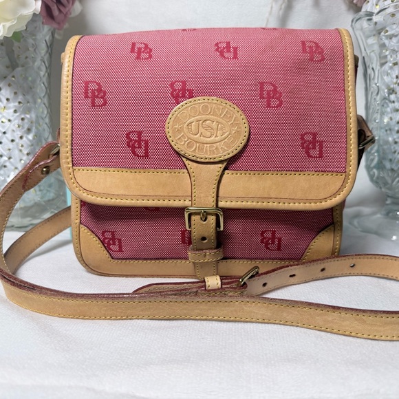 Red & Tan Dooney & Bourke Signature Canvas Vachetta Leather Crossbody bag - Picture 2 of 12